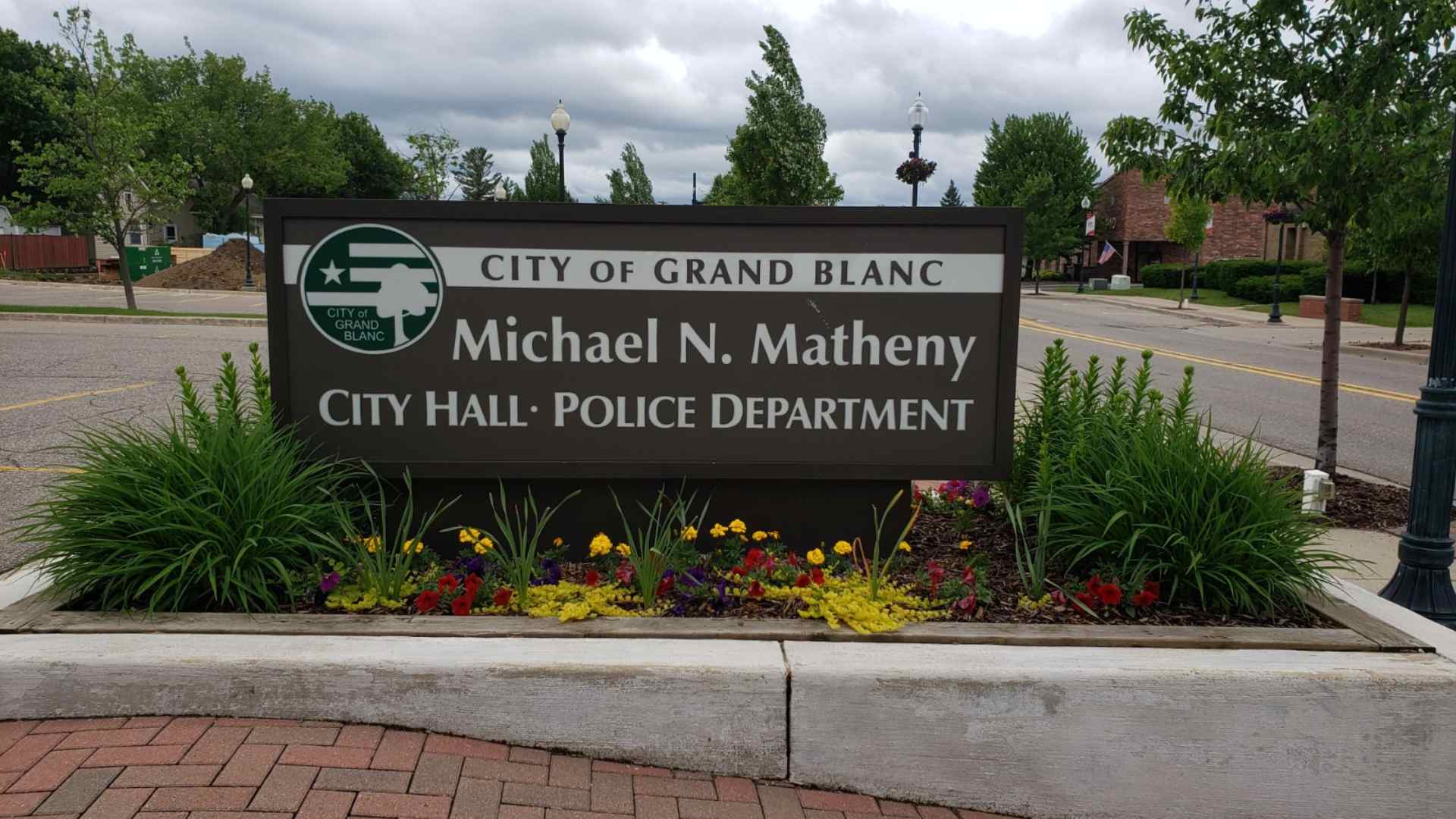 city of grand blanc mi